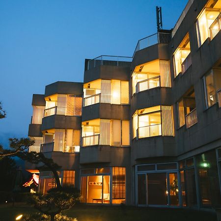 Oncri-Karatsu Bagian luar foto
