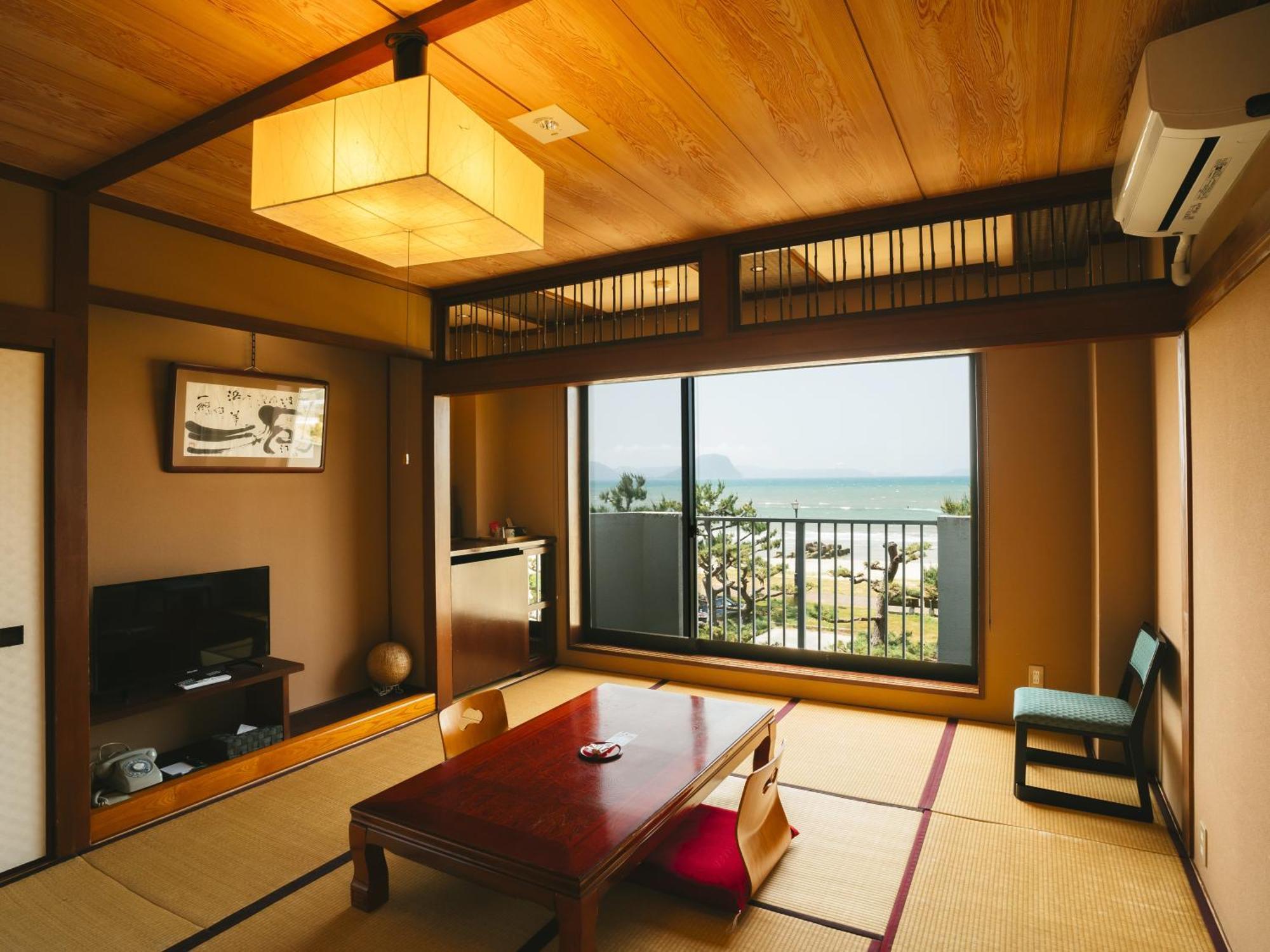 Oncri-Karatsu Bagian luar foto